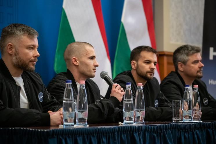 meghódítjuk az űrt: bemutatták a négy magyar űrhajósjelöltet